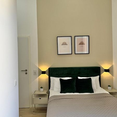 Heaven Homes - Doppelzimmer Mit Eigenem Bad Düsseldorf Esterno foto