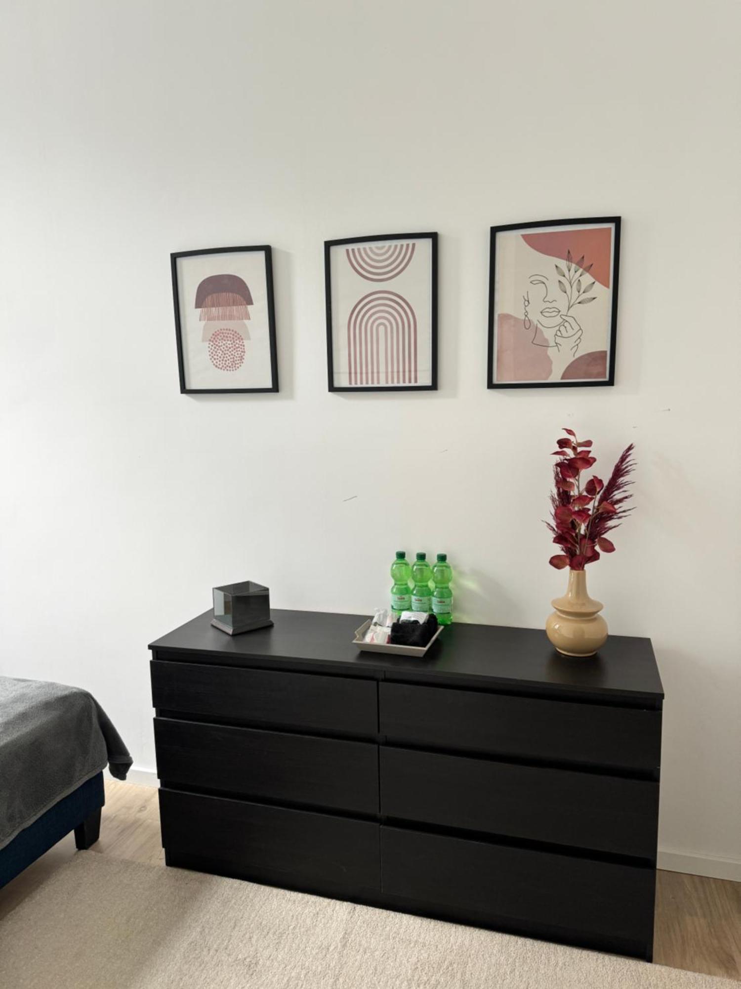 Heaven Homes - Doppelzimmer Mit Eigenem Bad Düsseldorf Esterno foto