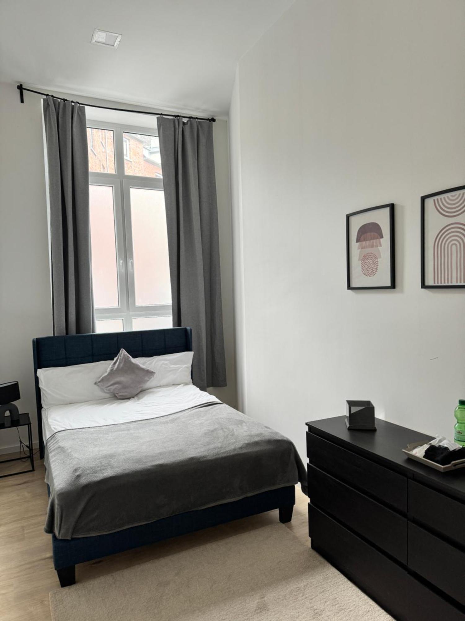 Heaven Homes - Doppelzimmer Mit Eigenem Bad Düsseldorf Esterno foto