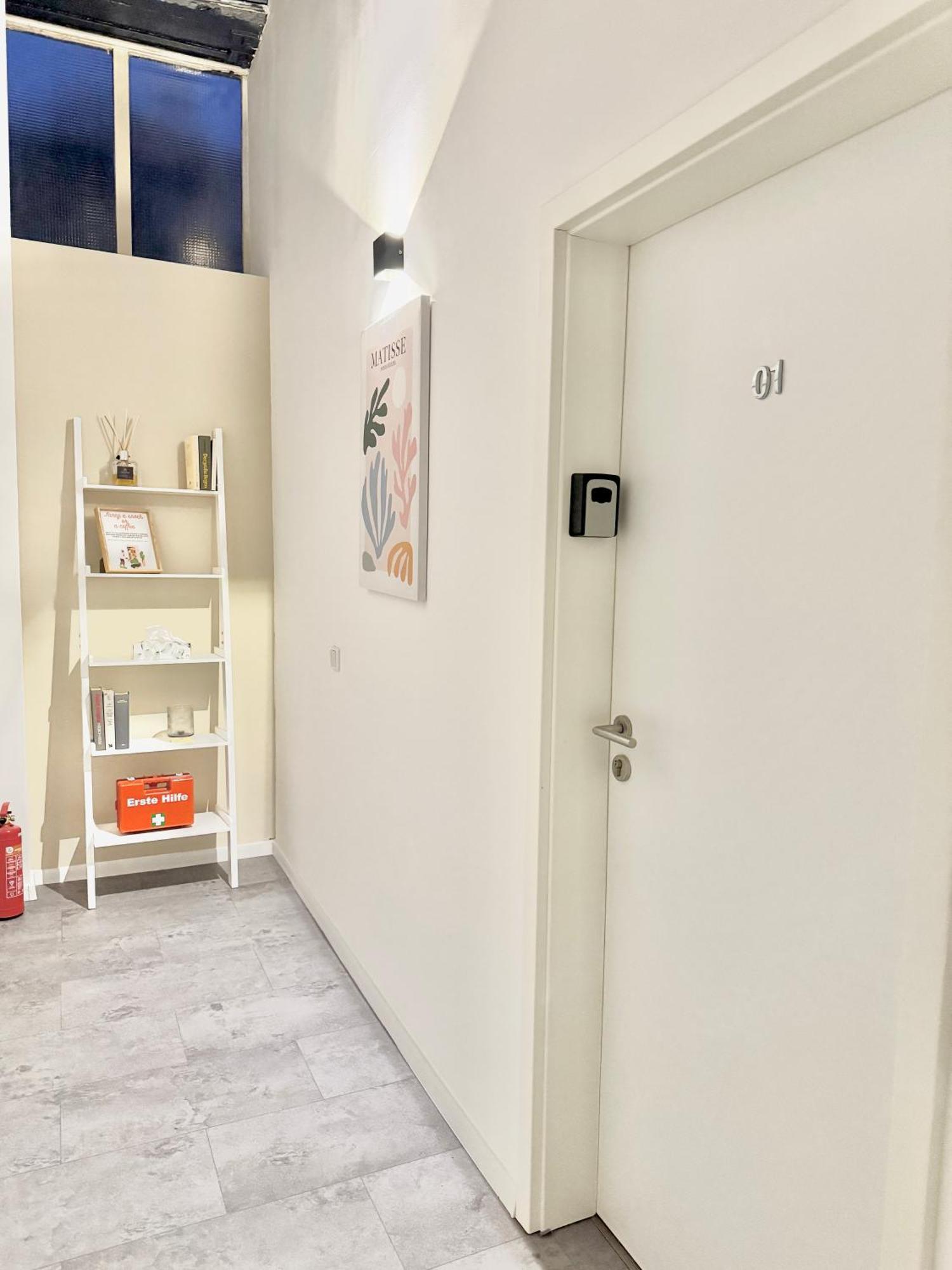 Heaven Homes - Doppelzimmer Mit Eigenem Bad Düsseldorf Esterno foto